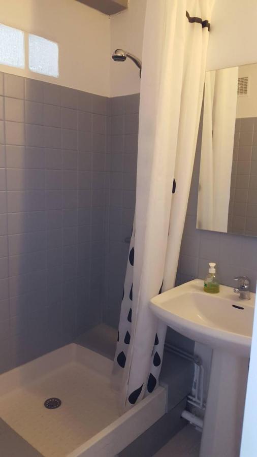 Studio 2 Personnes Vue Marais Salant Parking Et Terrasse Proche Commodite อิแยร์ ภายนอก รูปภาพ